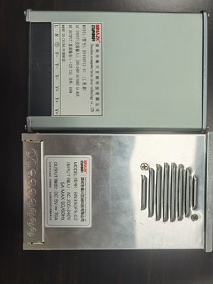 RoHS รับรอง Single Output อุปทานความชื้น พลังงาน 8.3A โกลเด้น