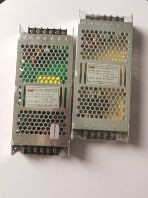 กล่องอลูมิเนียม แหล่งพลังงานกันน้ํา ออกแบบเดียว IP67 ระดับกันน้ํา CE / RoHS รับรอง